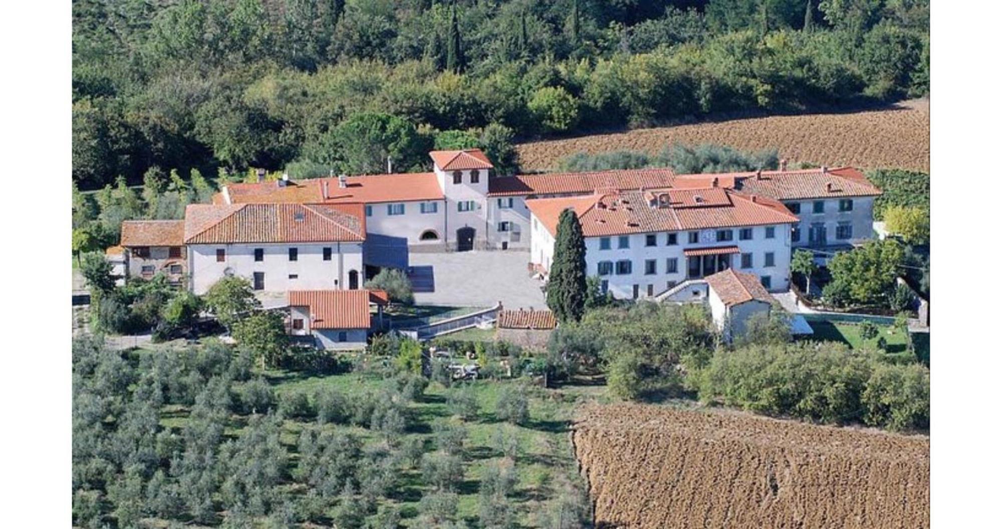 Villa Agriturismo Fattoria Di Loppiano Regina Mundi Vivajo Exterior foto